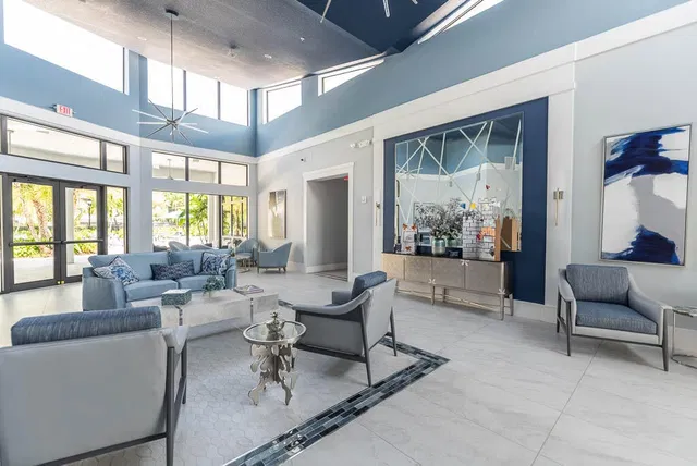  Unit 2020 photo 43