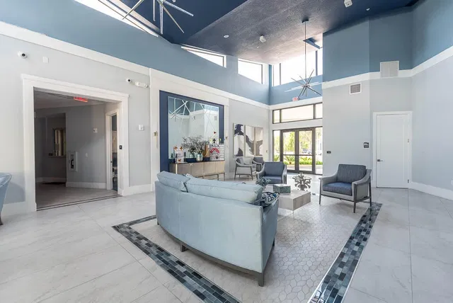  Unit 2020 photo 44