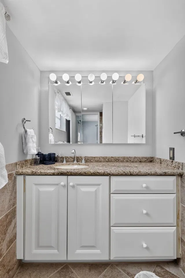  Unit 103 photo 35