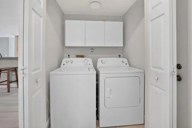  Residence photo 17