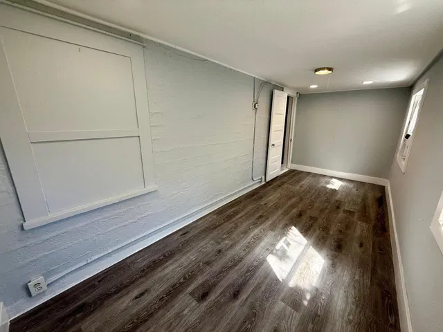  Unit 2 photo 12