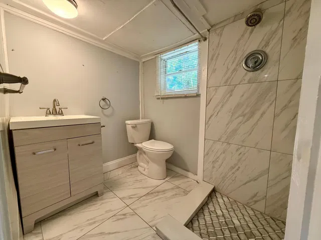  Unit 2 photo 14