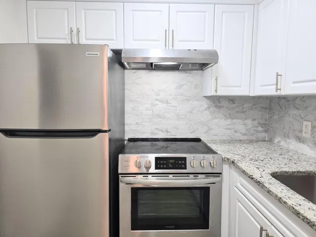 Residence photo 2