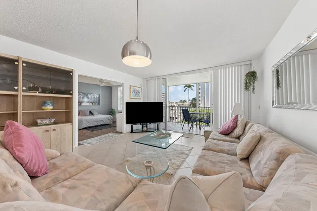  Unit 1204 photo 17
