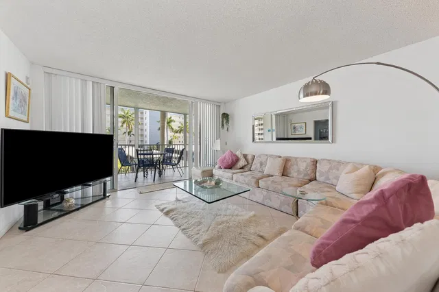  Unit 1204 photo 18