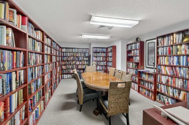  Unit 1204 photo 32