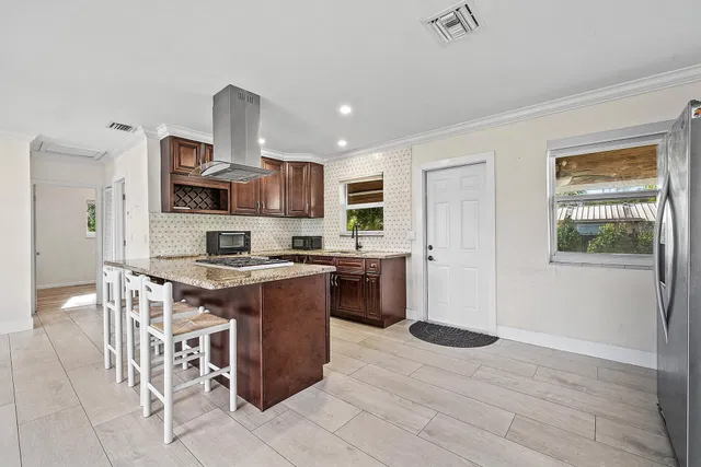 Residence photo 9