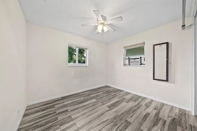 Residence photo 15