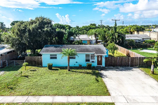 Residence photo 25