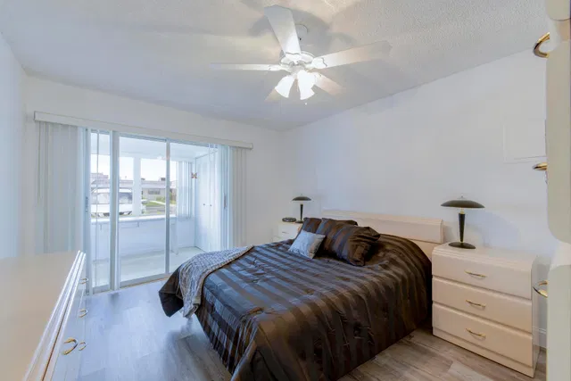  Residence photo 9