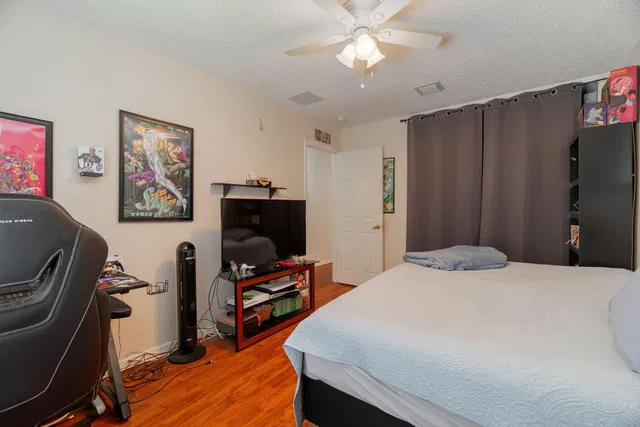  Residence photo 25