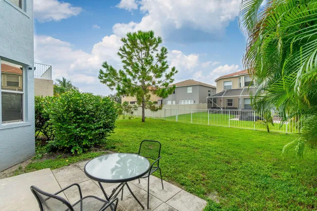  Residence photo 43