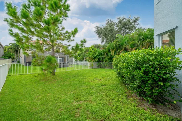  Residence photo 45