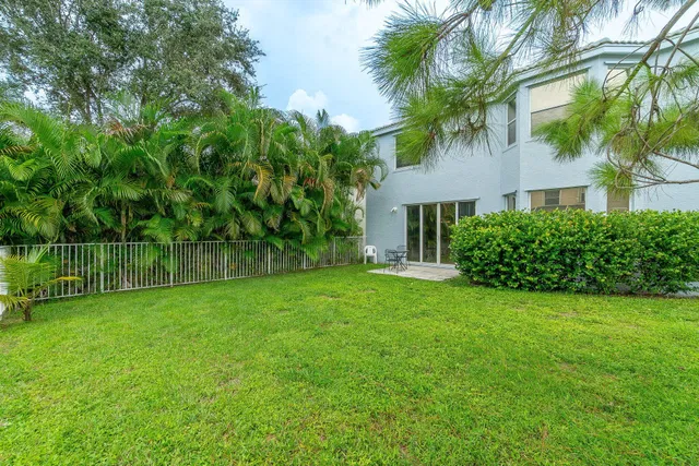  Residence photo 47