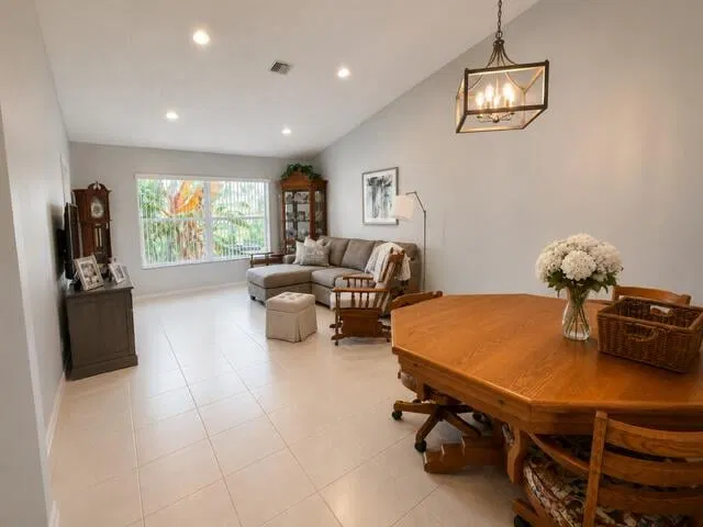  Residence photo 10