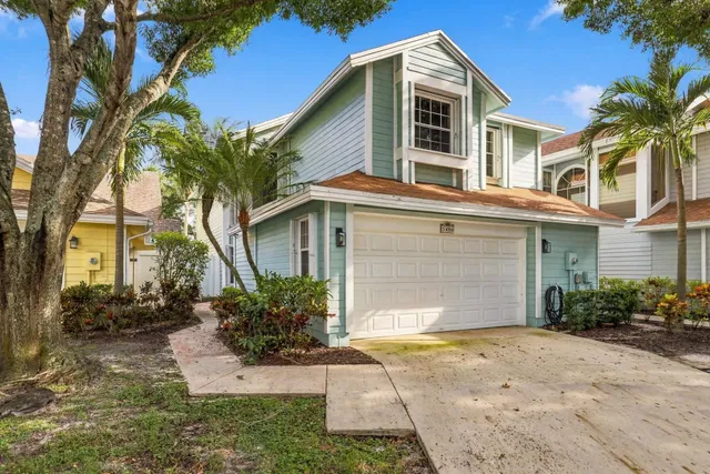 Residence photo 2