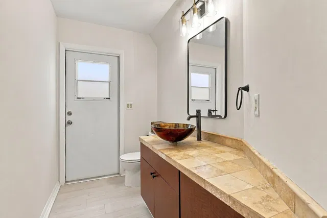Residence photo 12