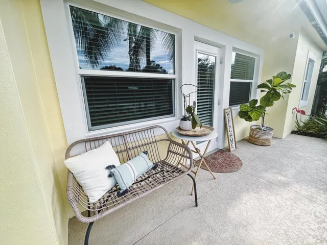 Residence photo 3