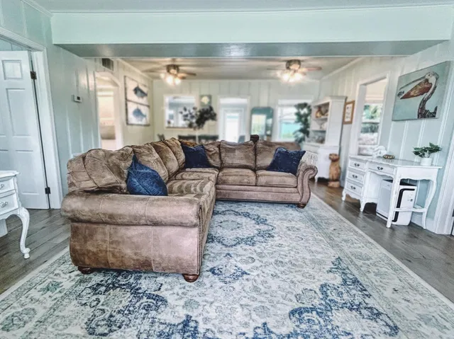 Residence photo 5