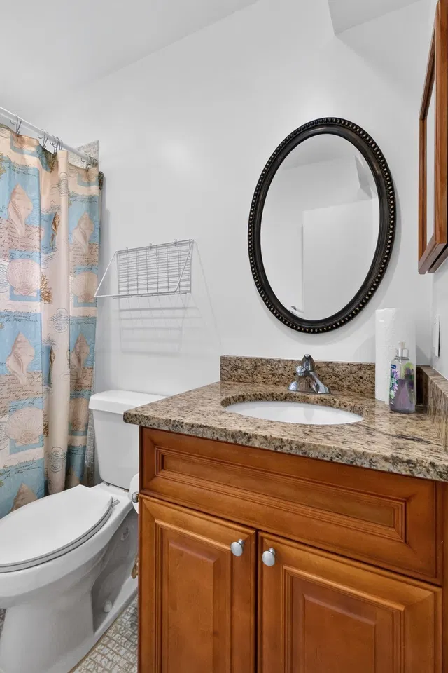 Unit 318 photo 15