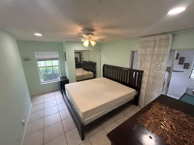 Residence photo 11