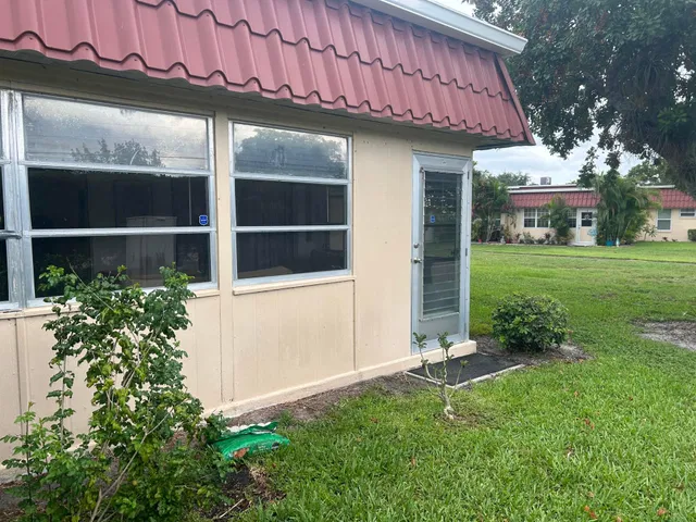Residence photo 18
