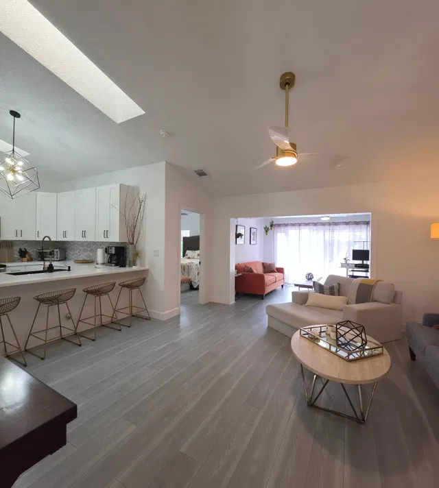Residence photo 6