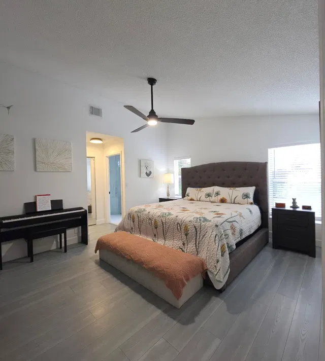 Residence photo 9