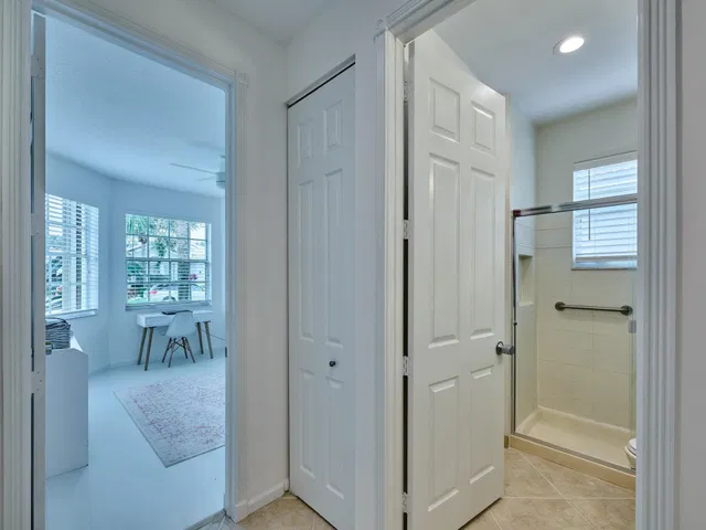 Residence photo 21