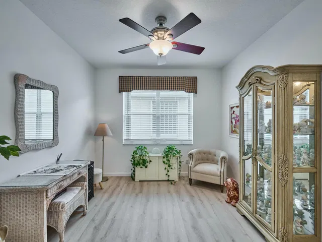 Residence photo 24