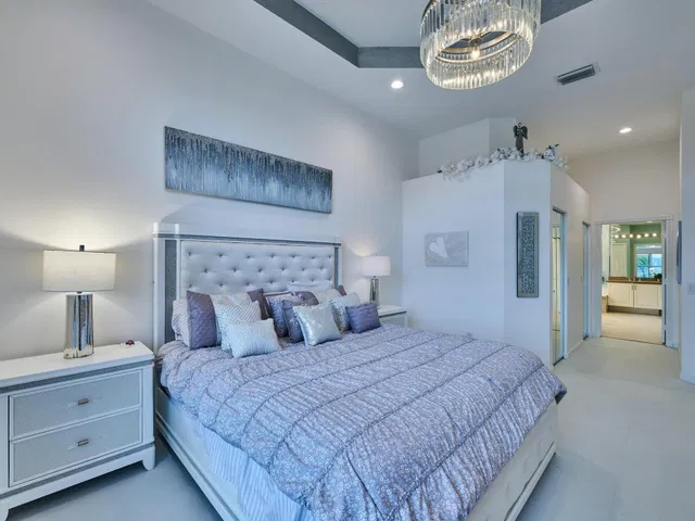 Residence photo 33