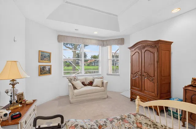 Residence photo 24