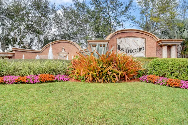 Residence photo 45
