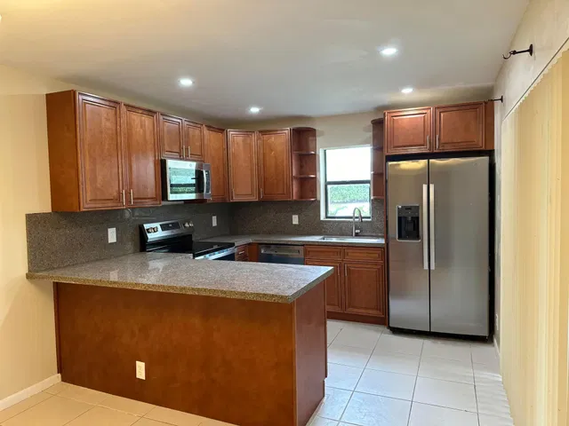 Residence photo 5