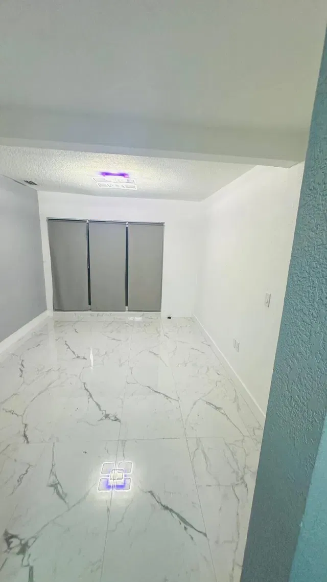  Residence photo 10