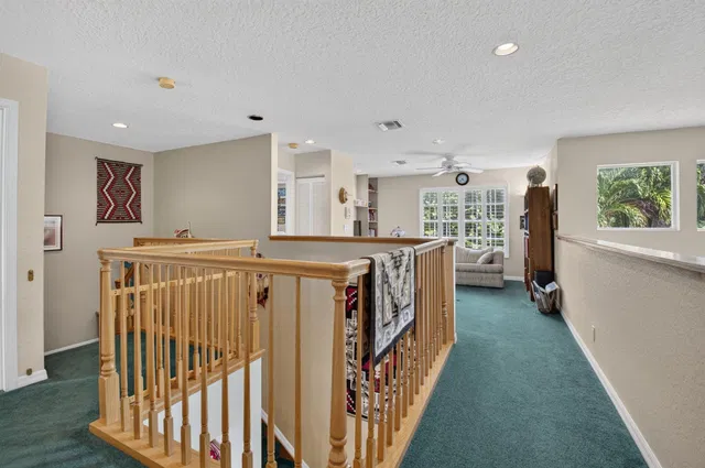 Residence photo 24