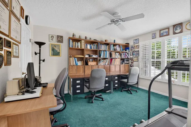 Residence photo 26