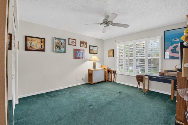 Residence photo 27