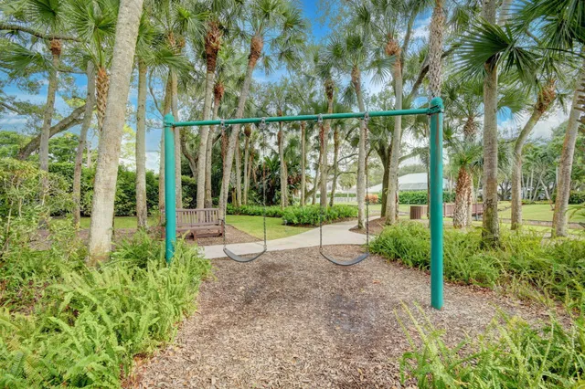 Residence photo 61