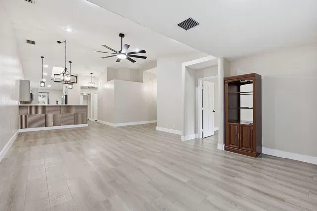 Residence photo 9