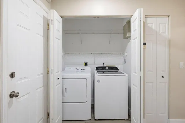 Residence photo 18
