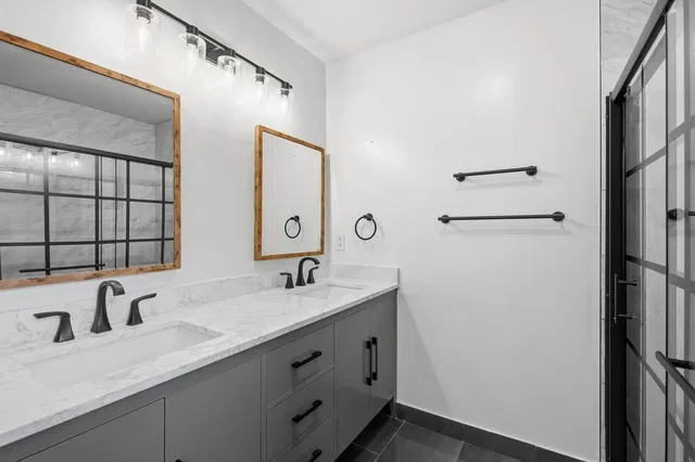 Residence photo 22