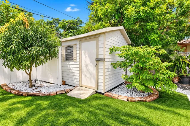 Residence photo 28