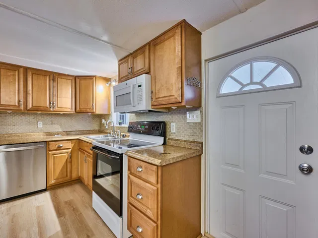 Residence photo 7