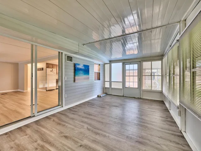 Residence photo 19