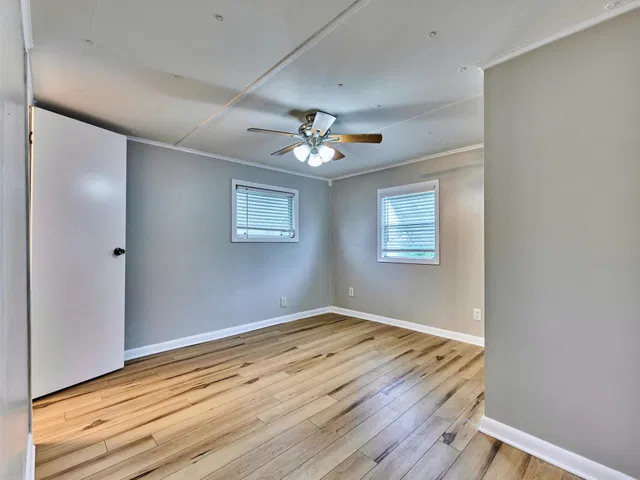 Residence photo 26