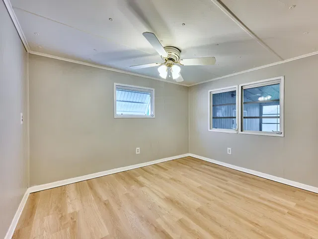Residence photo 31