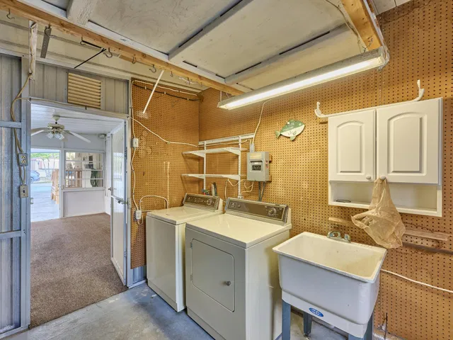 Residence photo 39