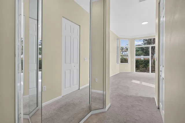  Residence photo 31