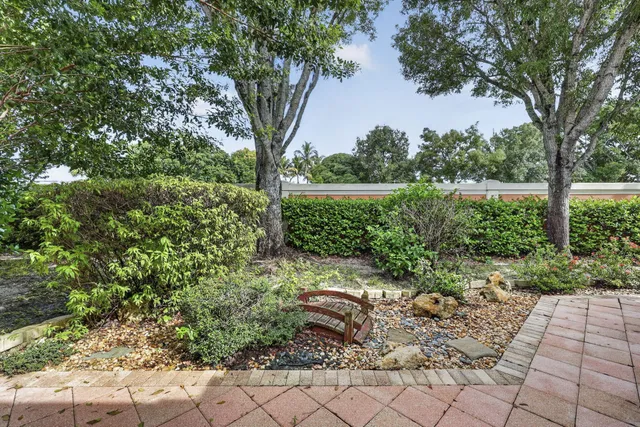  Residence photo 43